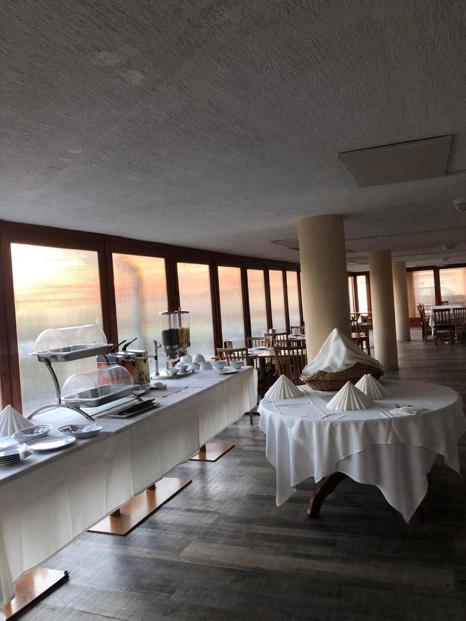 Kenguru Panzio Hotel Hodmezovasarhely Ngoại thất bức ảnh