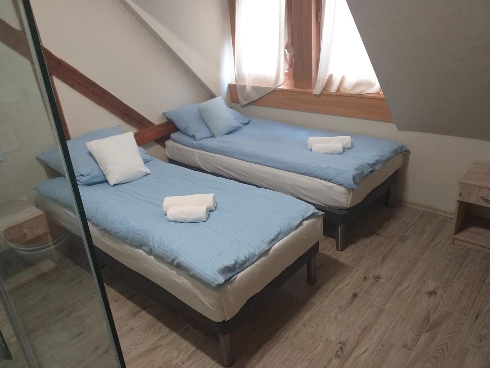 Kenguru Panzio Hotel Hodmezovasarhely Ngoại thất bức ảnh