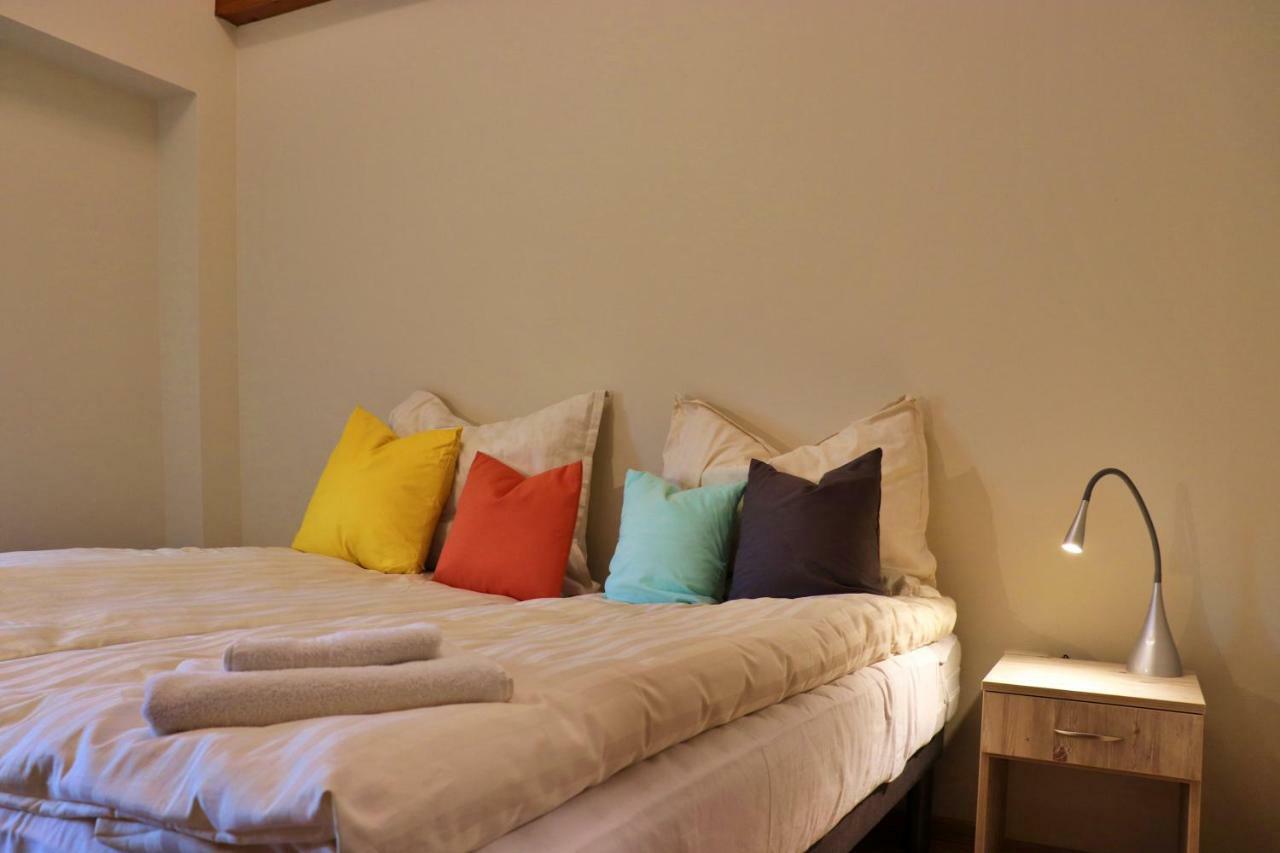 Kenguru Panzio Hotel Hodmezovasarhely Ngoại thất bức ảnh